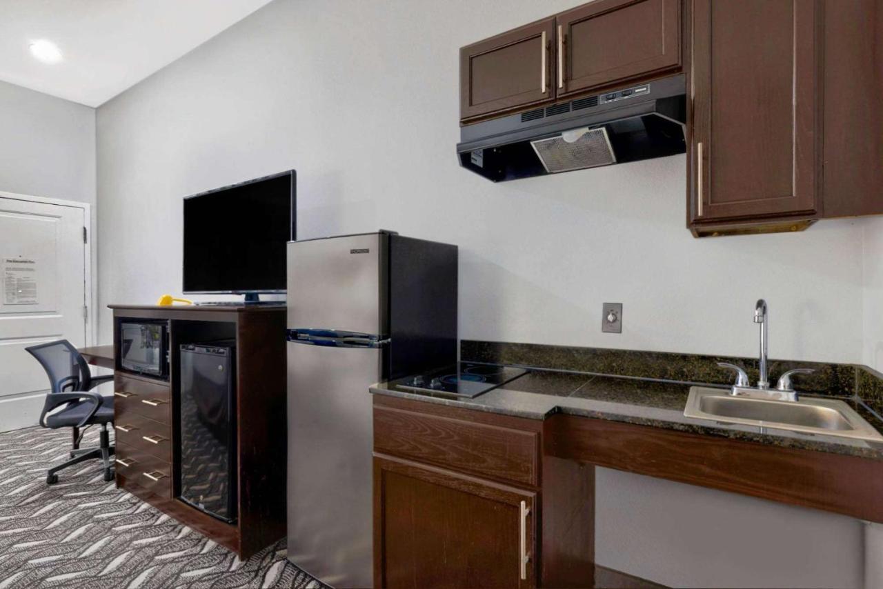 Studio 6-Pleasanton, Tx Bagian luar foto